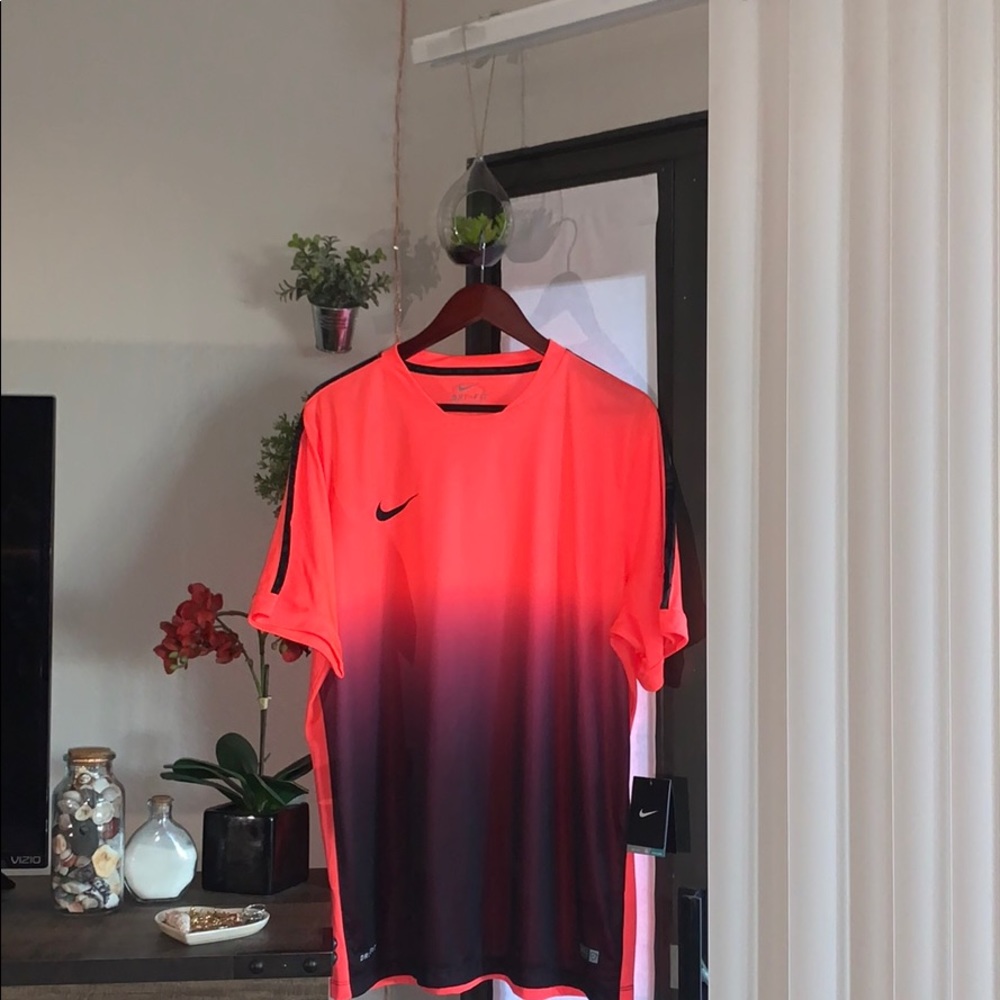 Men’s Nike Dry Fit Top XXL/2XL NEW